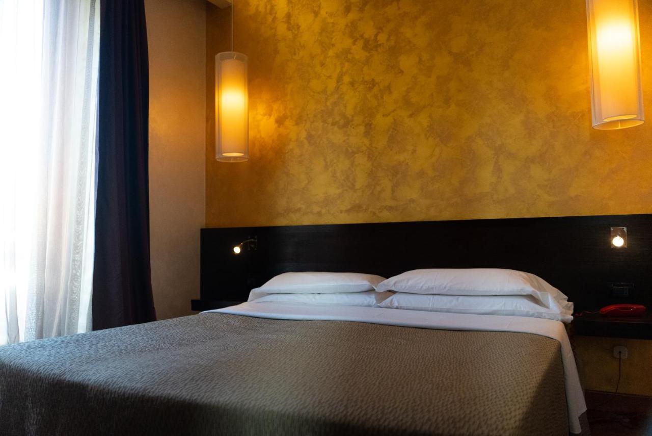 Hotel Re Di Roma Exterior photo
